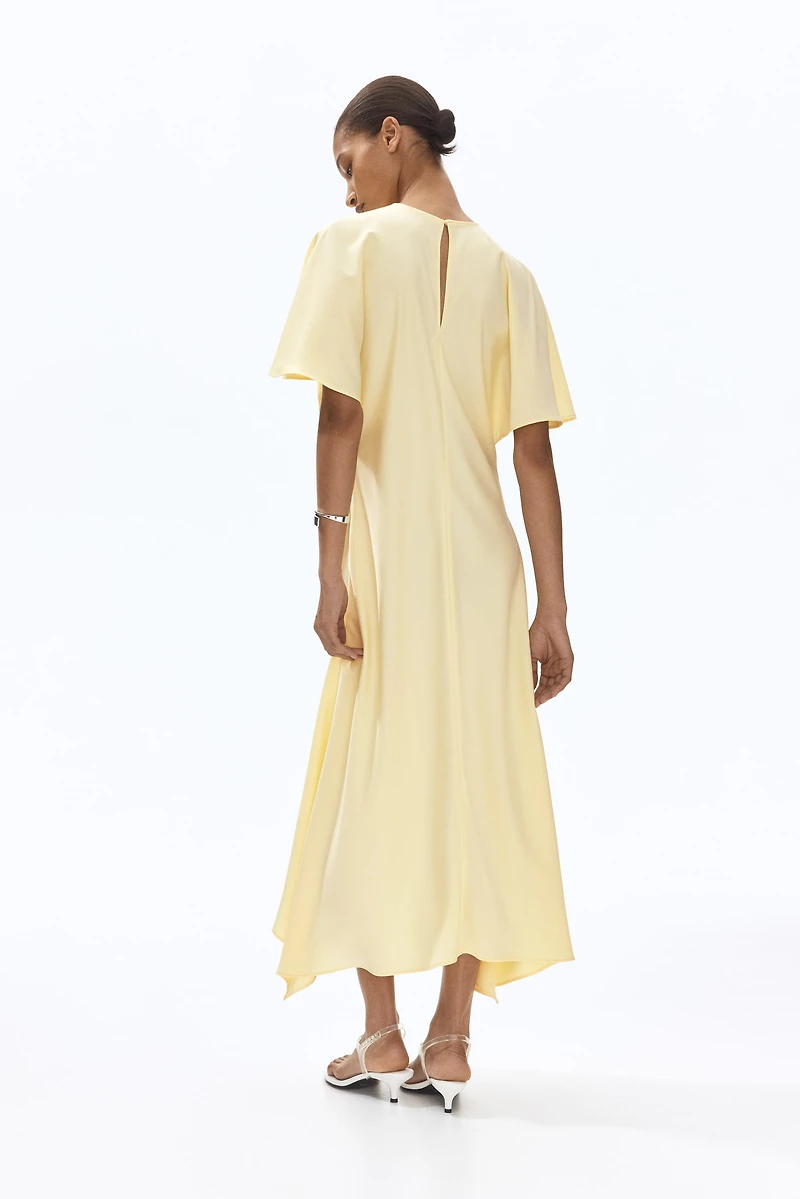 Robe midi en satin