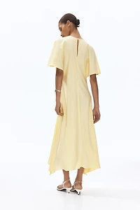 Robe midi en satin