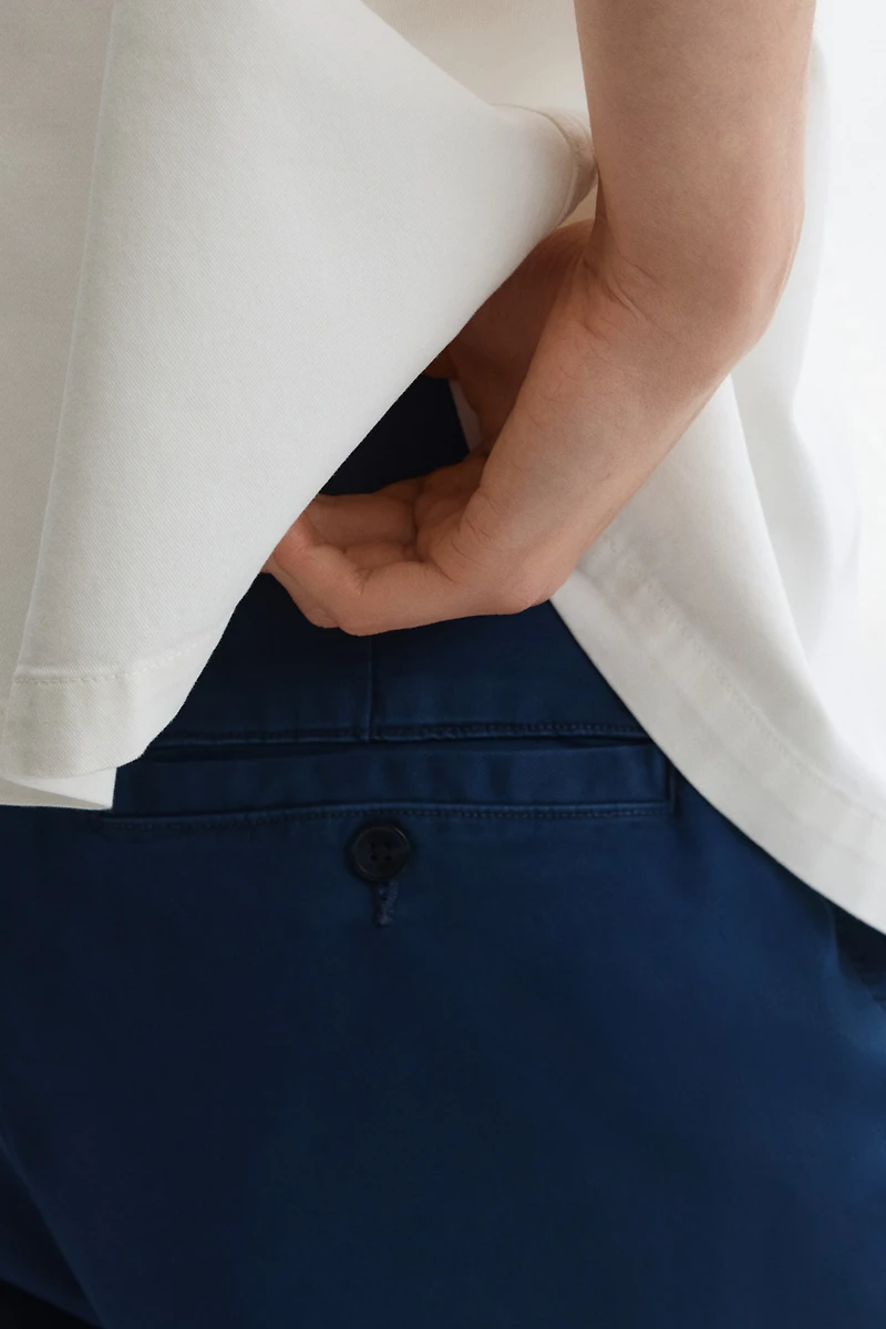 Relaxed-Fit Cotton Chinos