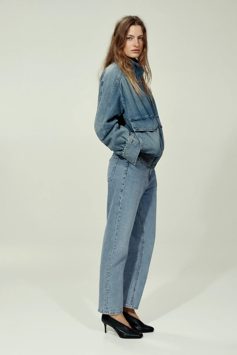 Mom Slim-Fit High-Waist Ankle Jeans