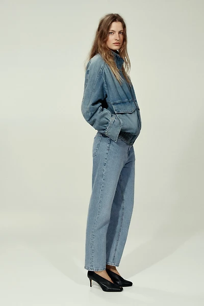 Mom Slim-Fit High-Waist Ankle Jeans