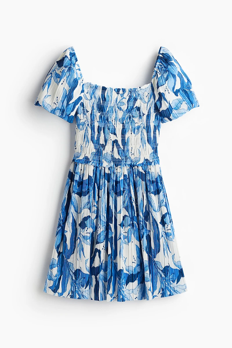 Robe froissée avec corsage smocké