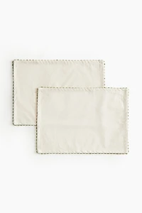 2-Pack Scalloped-Edge Placemats