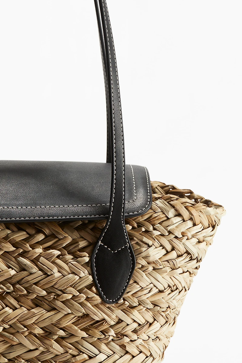 Straw Shoulder Bag