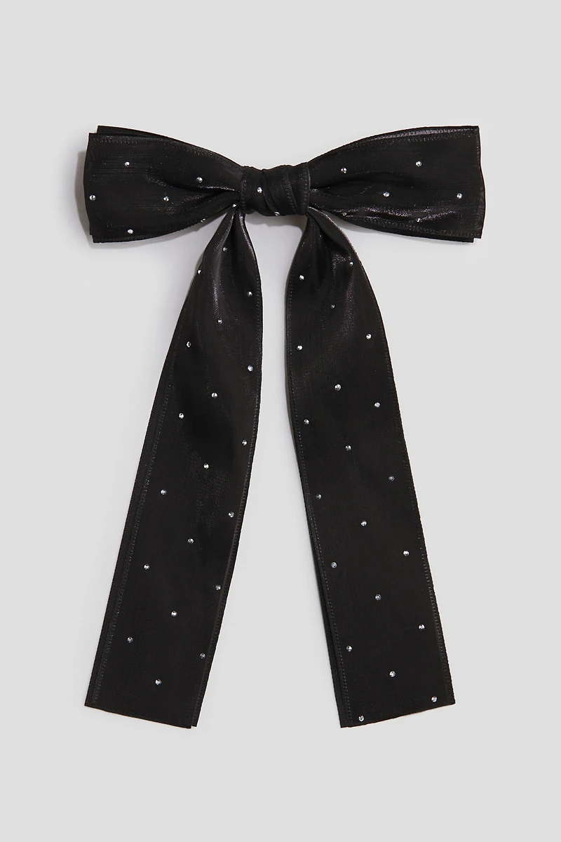 Barrette avec boucle