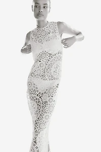 Robe en coton d'aspect crocheté