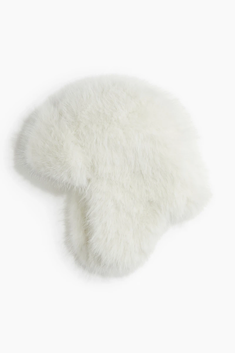 Tuque duveteuse avec rabats d'oreilles