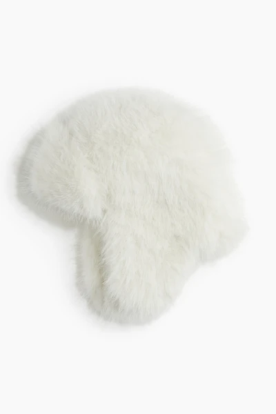 Tuque duveteuse avec rabats d'oreilles