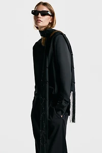 Blouse à dos bénitier avec perles de fantaisie