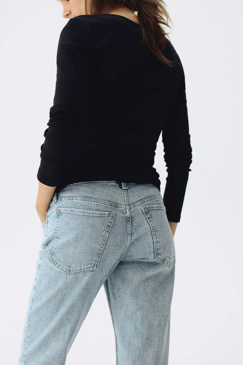 Jean droit MAMA près due corps taille haute