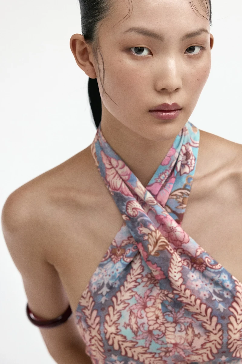 Robe à dos nu en mousseline