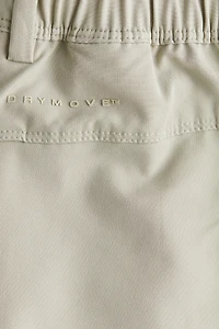 Golf Shorts with DryMove™