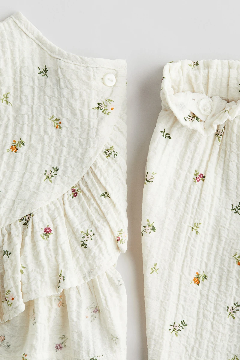 Ensemble 2 pièces avec haut et pantalon