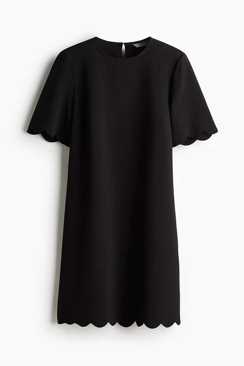 Robe festonnée