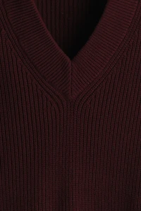 Boxy-Fit Rib-Knit Sweater