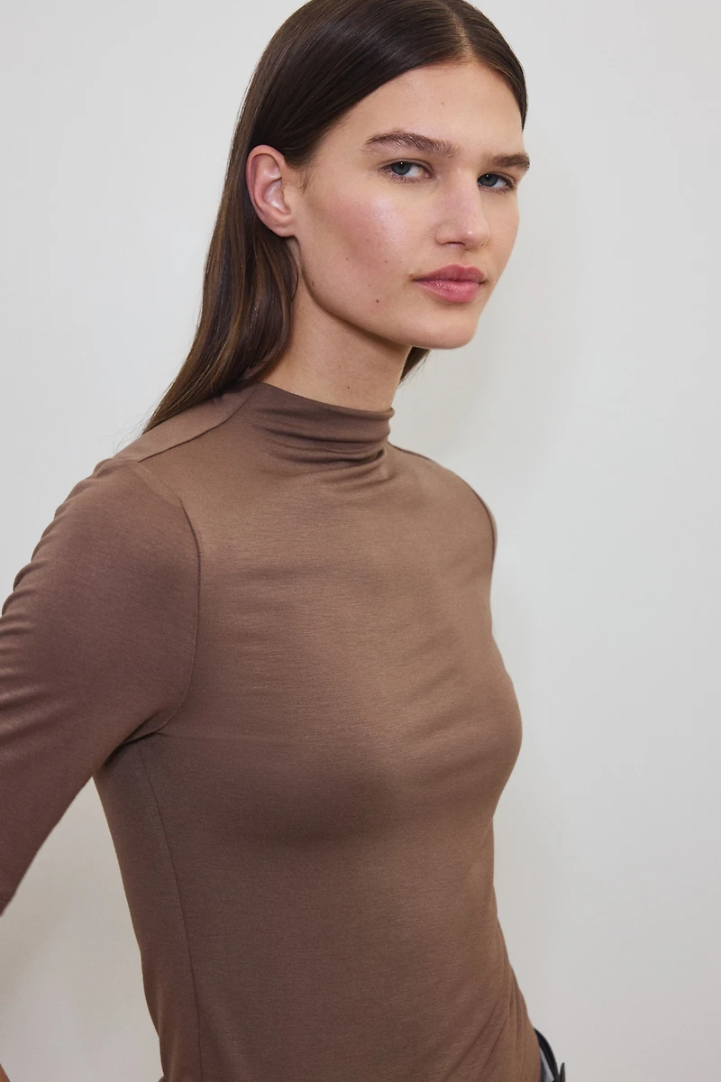 Warming Slim-Fit Mock Turtleneck T-Shirt