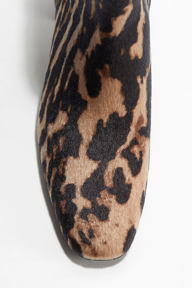 Bottines à talon moulé