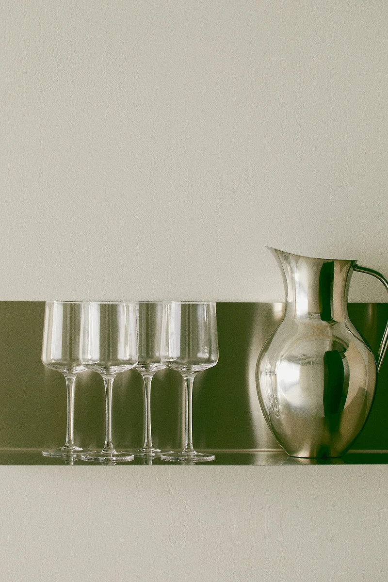 Lot de 4 verres à vin