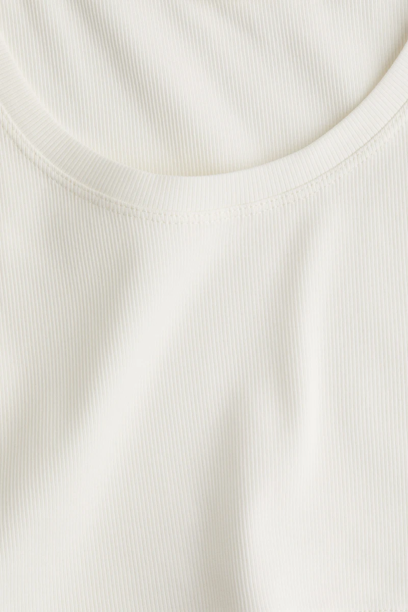 Cropped Ribbed Tank Top