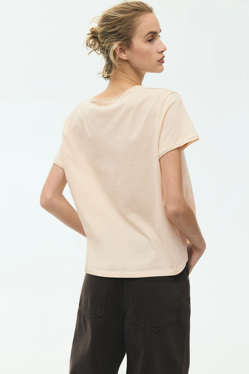 T-shirt à bords roulottés