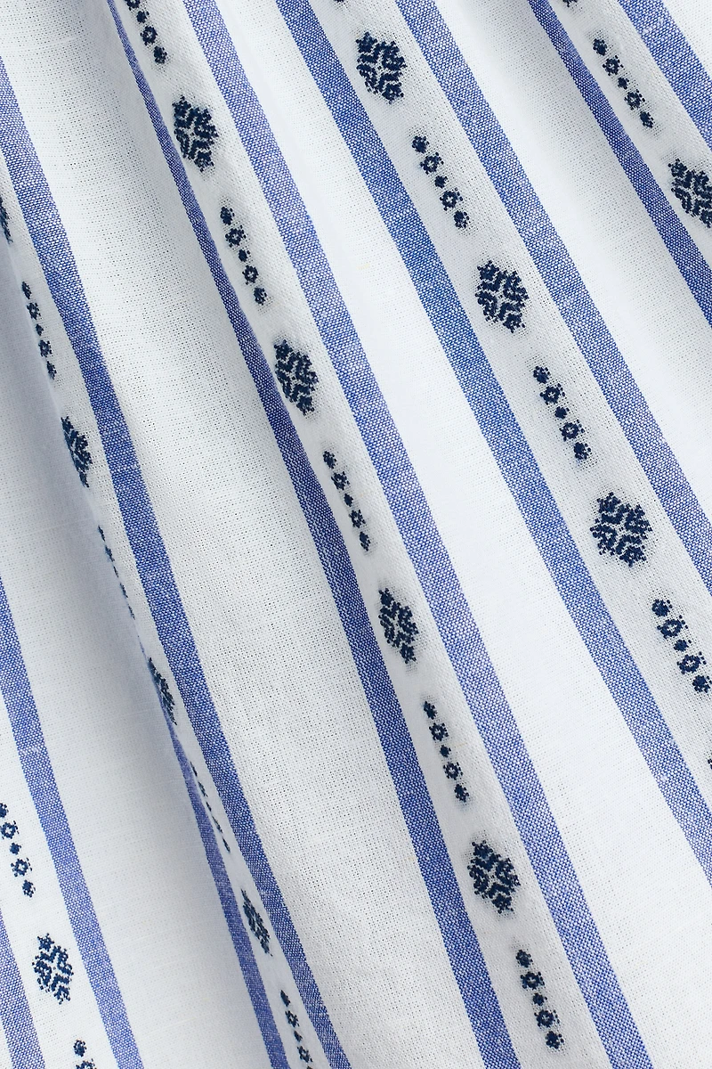 Robe smockée à bretelles fines