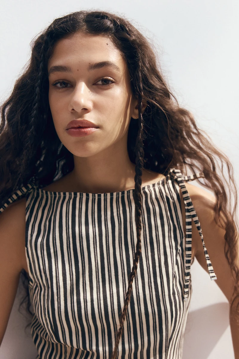 Linen-Blend Peplum Top