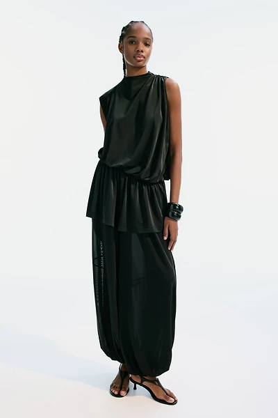 Haut asymétrique à effet drapé