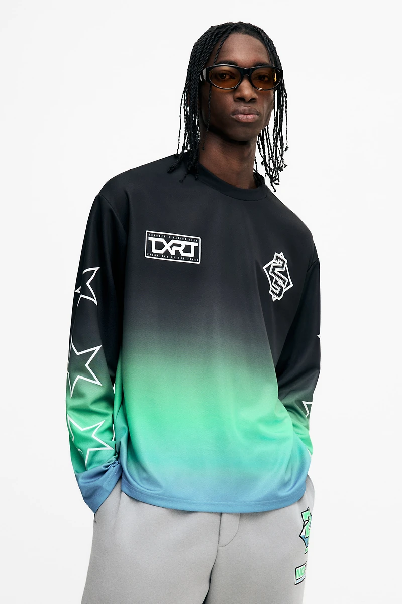 Loose-Fit Long-Sleeved Mesh Shirt