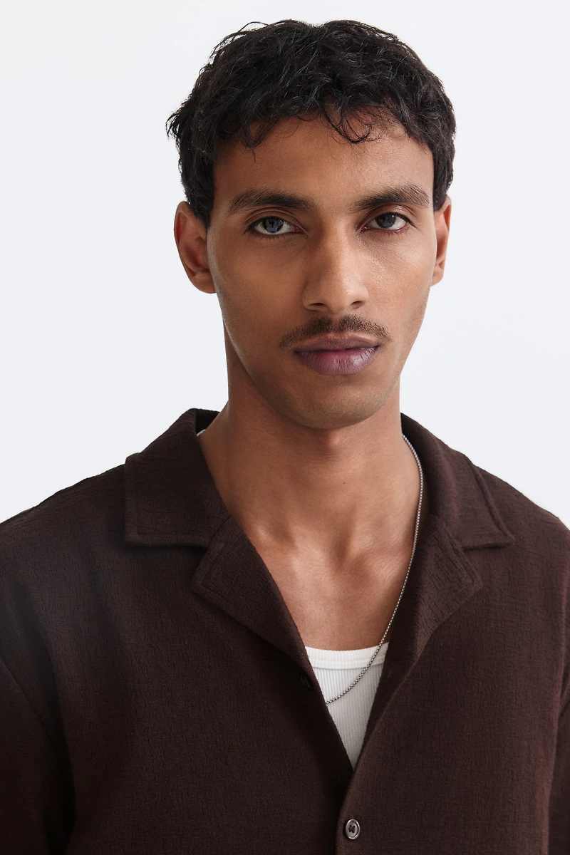 Chemise classique avec col cubain