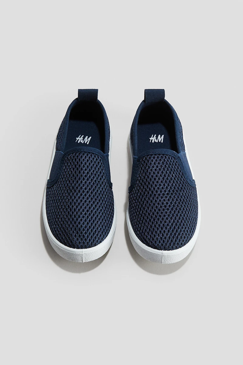 Slip-on Mesh Shoes