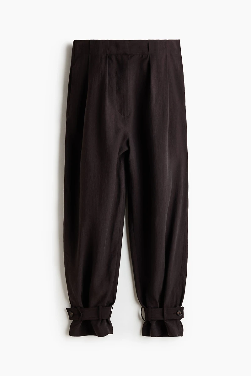 Balloon-Leg Pants