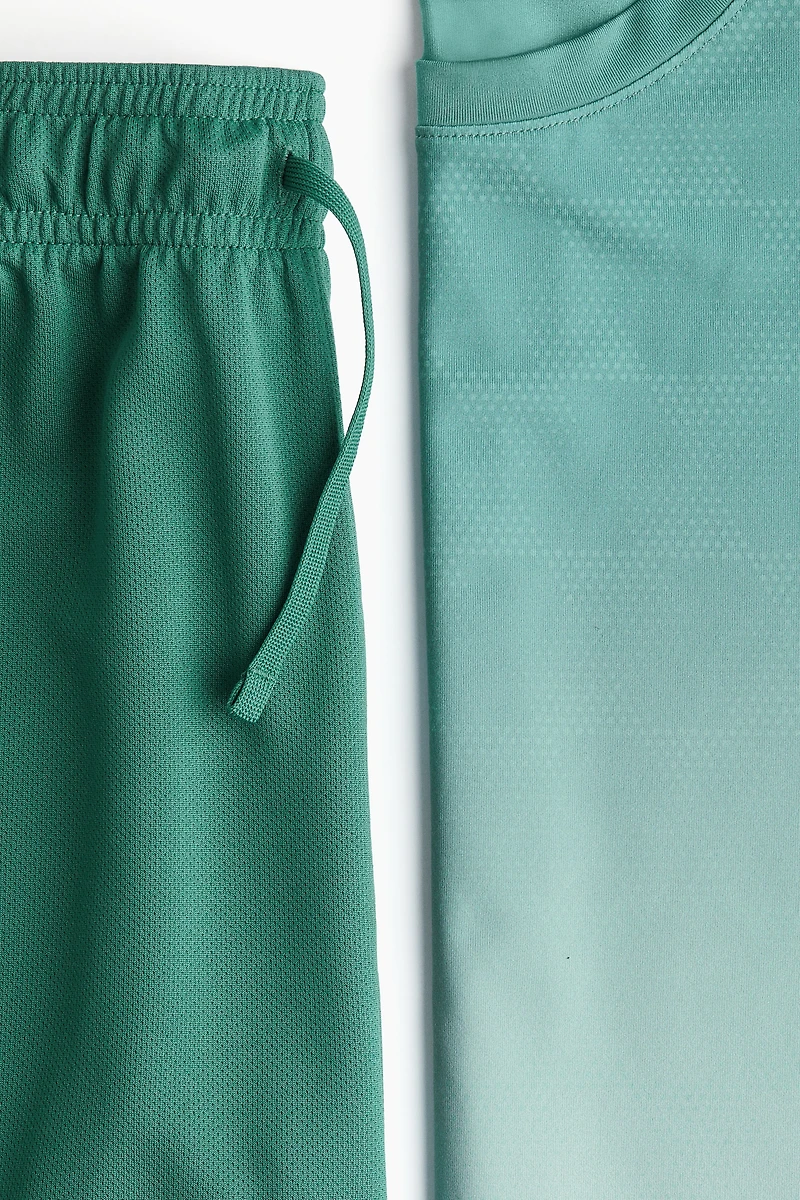 2-Piece Sports Set with DryMove™