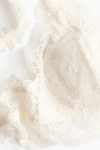 Soutien-gorge souple et coussiné en dentelle