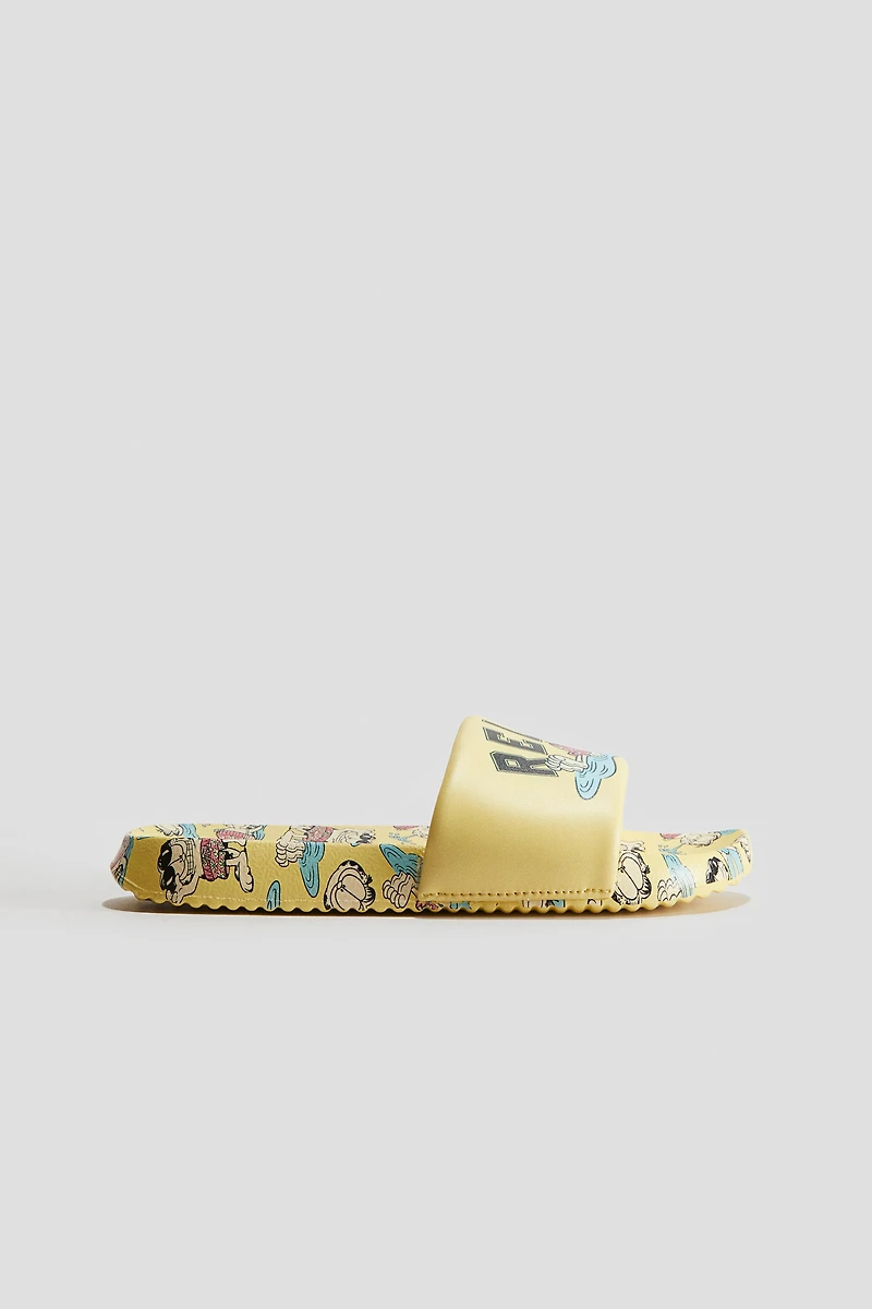 Printed Pool Shoes