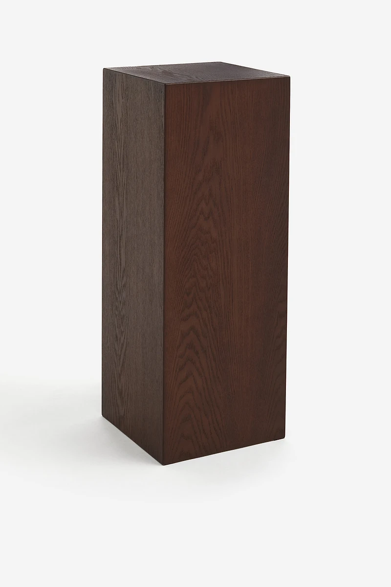 Pedestal