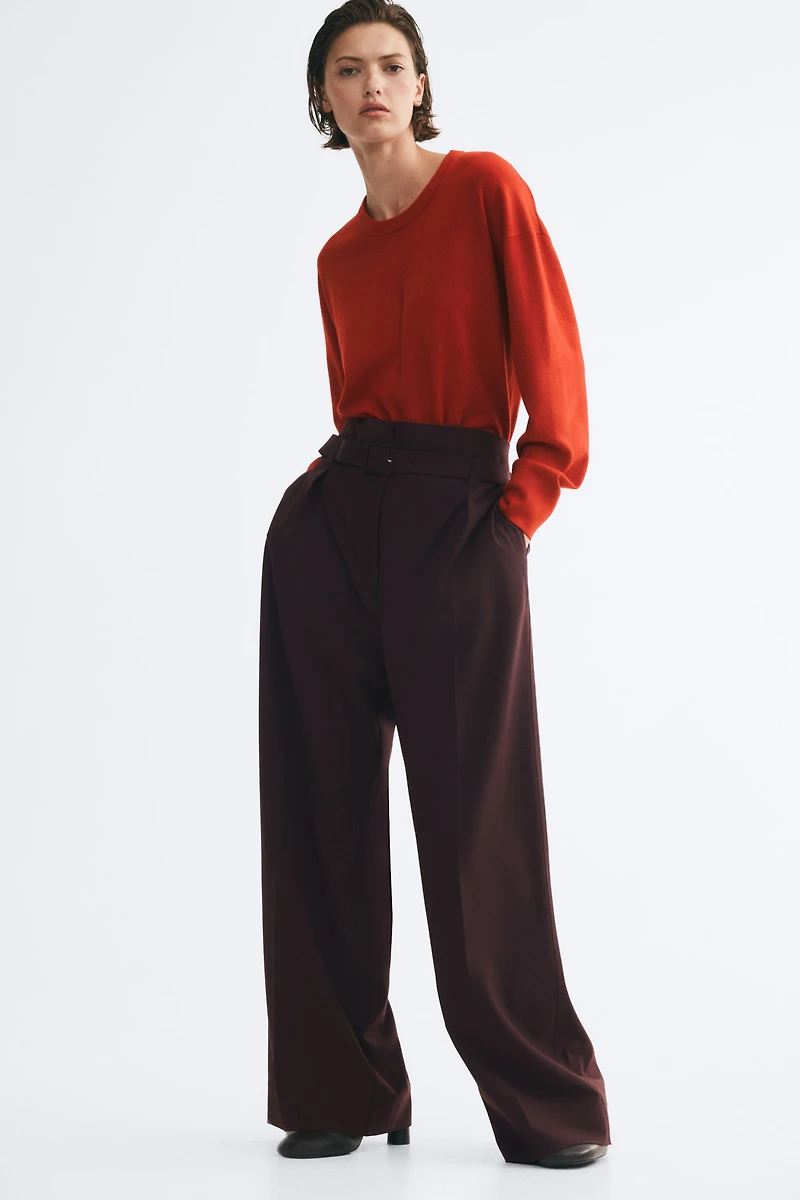 Pantalon taille plissée avec ceinture