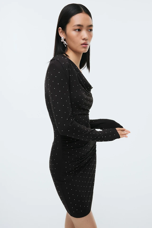 h&m long sleeve black dress H & M Velvet Cocktail With Sequins twisted detail at waist for a draped effect Maxi Dress Black Midi Dress