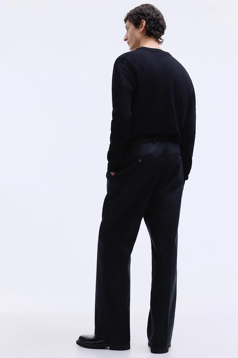 Loose-Fit Tailored Pants