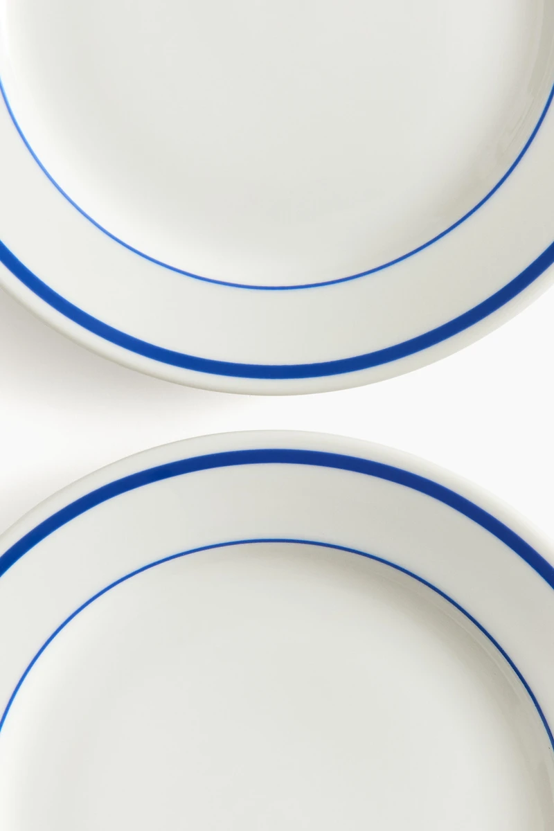 2-Pack Porcelain Medium-Sized Plates