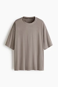 Loose-Fit Boxy Sports T-Shirt with DryMove™