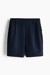 Golf Shorts with DryMove™