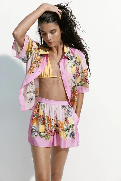 Short imprimé avec taille élastique