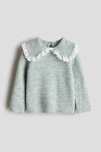 Sweater with Peter Pan Collar