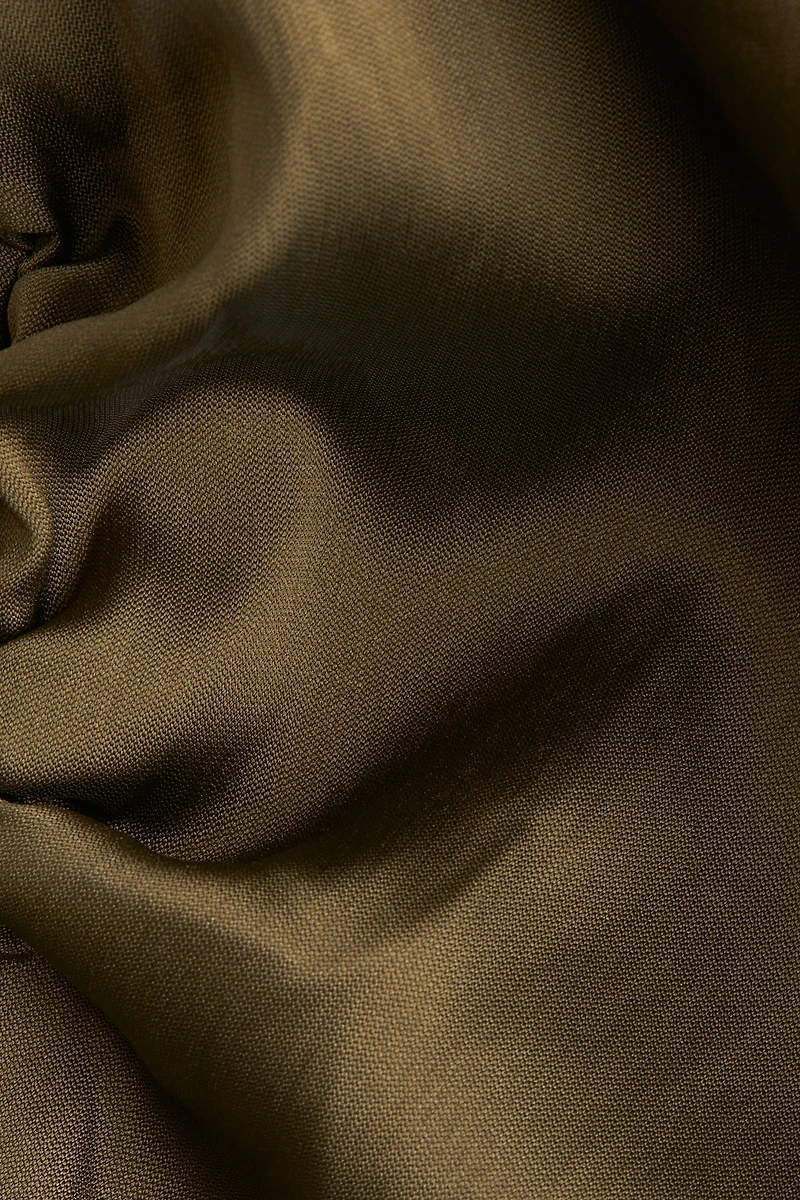 Balloon-Sleeved Blouse