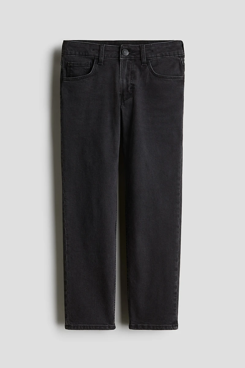 Relaxed Tapered Fit Jeans