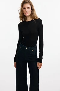 Wide High Waist Ankle Jeans