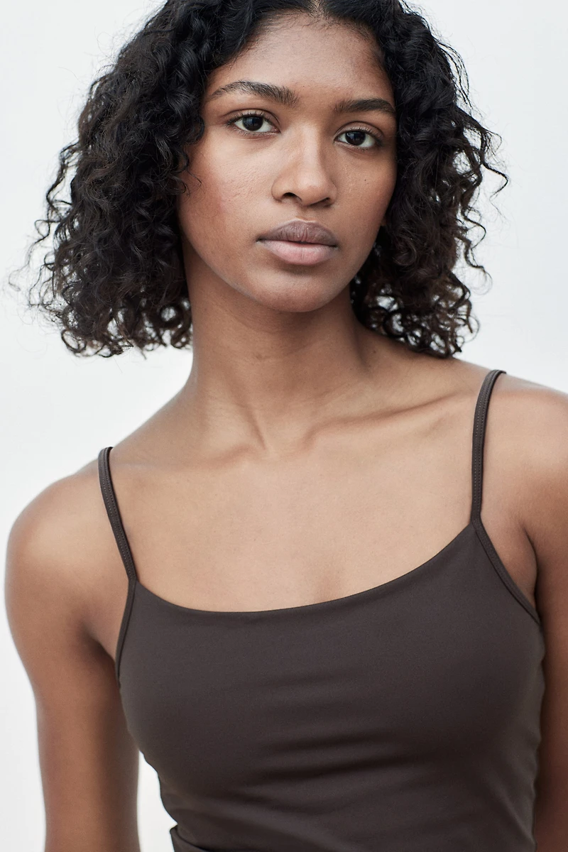 T-shirt de sport à bretelles fines DryMove🅪