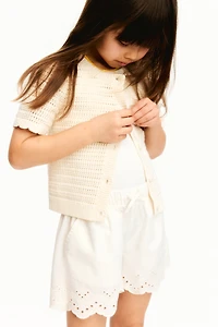 Short avec broderie anglaise