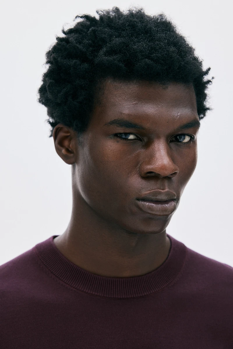 Chandail classique en tricot fin