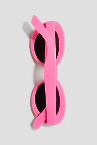 Sunglasses with Chain